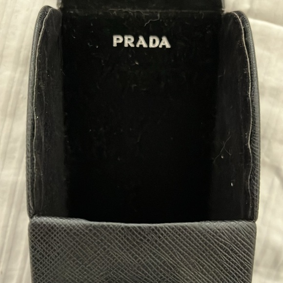 Prada sunglass case and dust cloth. CASE ONLY - Picture 4 of 4
